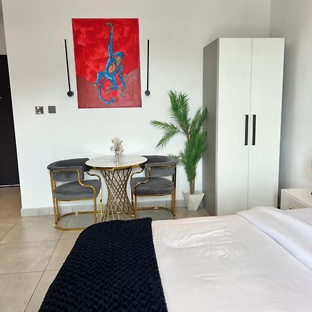 The Signature Apartments, Accra Ghana Exterior photo